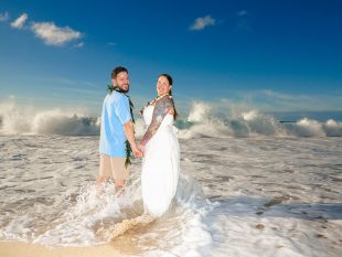 Hawaii Winter Beach Weddings Equal Big Waves!