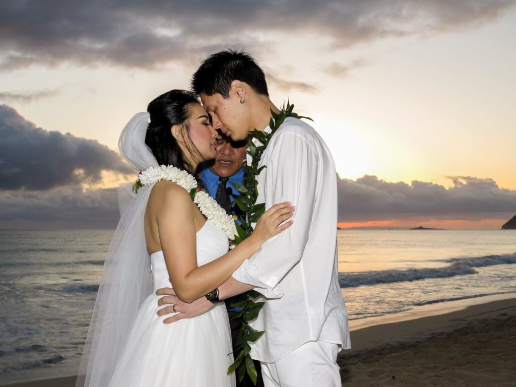 hawaii-wedding-2-1024x768 FIVE TIPS TO HAVING THE PERFECT BEACH WEDDING IN HAWAII
