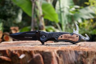 GROOVY GUY GIFTS PRODUCT REVIEW: KNIFE