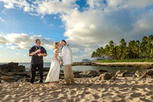 DON’T GIVE UP ON YOUR HAWAII WEDDING!