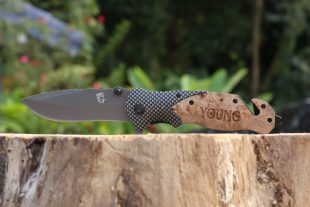 GOOVY GUY GIFTS: ALTERED CARBON PERSONALIZED KNIFE!