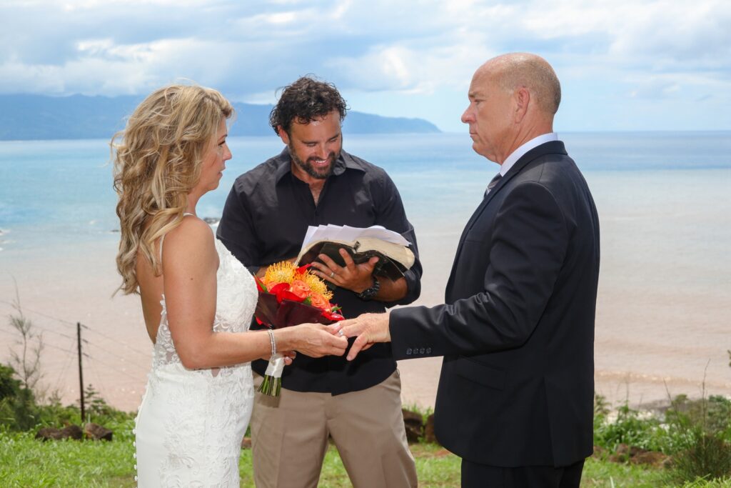 adventure-wedding-3-1024x683 ADVENTURE HELICOPTER WEDDINGS IN HAWAII!